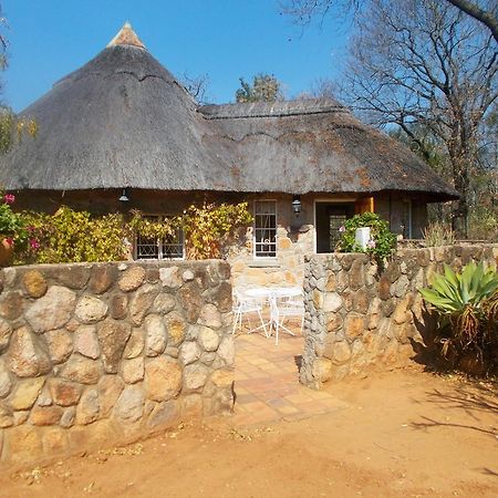 Limerick Cottages Bulawayo Buitenkant foto