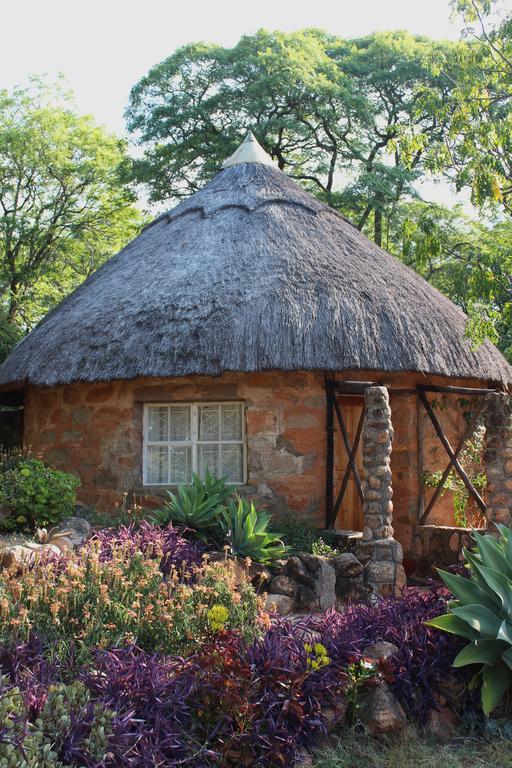 Limerick Cottages Bulawayo Buitenkant foto