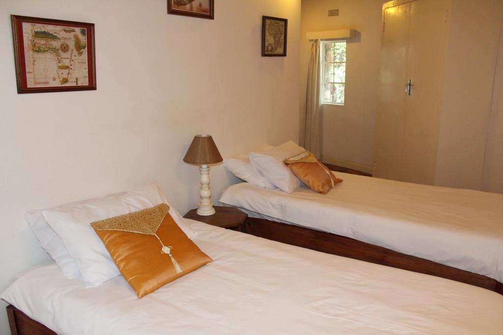 Limerick Cottages Bulawayo Buitenkant foto