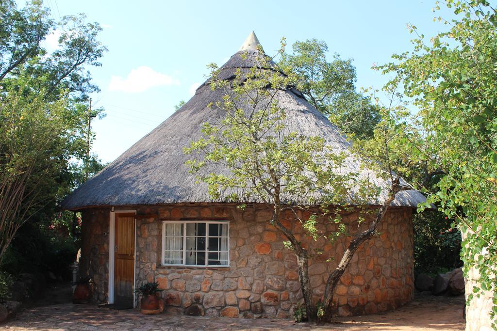 Limerick Cottages Bulawayo Buitenkant foto
