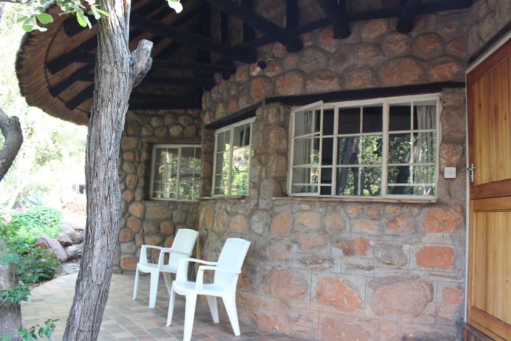 Limerick Cottages Bulawayo Buitenkant foto
