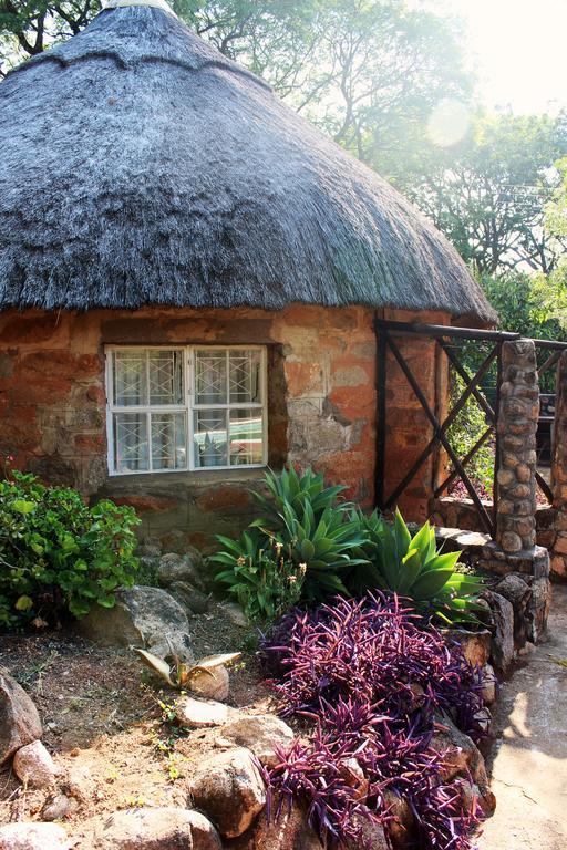 Limerick Cottages Bulawayo Buitenkant foto