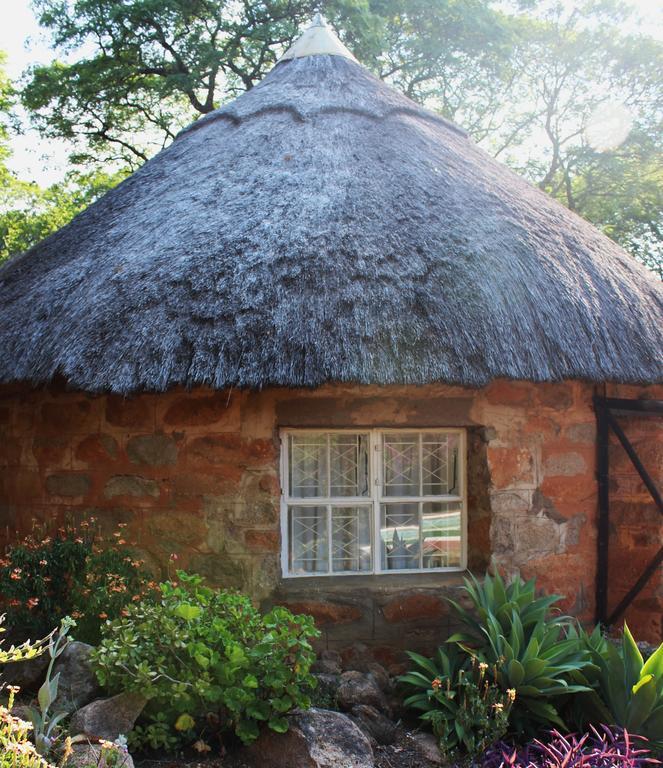 Limerick Cottages Bulawayo Buitenkant foto
