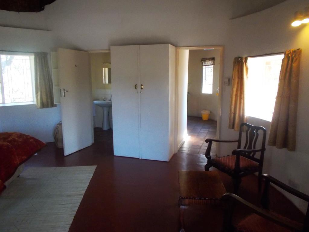 Limerick Cottages Bulawayo Buitenkant foto