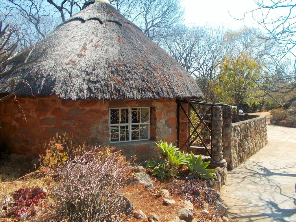 Limerick Cottages Bulawayo Buitenkant foto